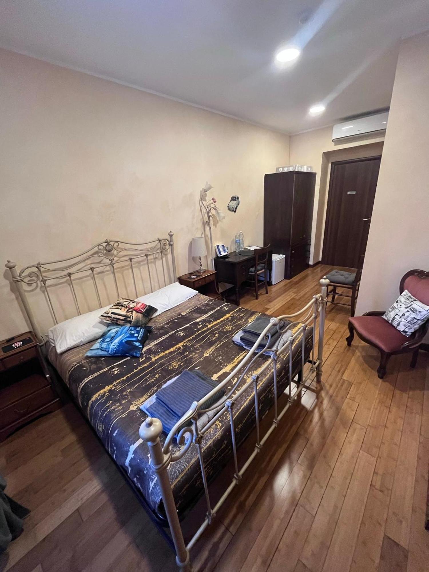 Hotel Casa Friends Lingotto Ospedali Metro Spezia Turyn Zewnętrze zdjęcie